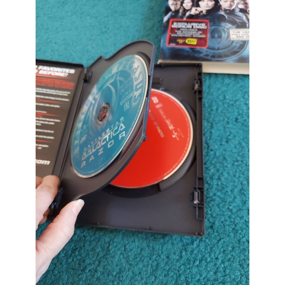 Battlestar Galactica Complete Season 1, 2, 2.5, 3, & Razor Unrated Extended DVD - Picture 10 of 11